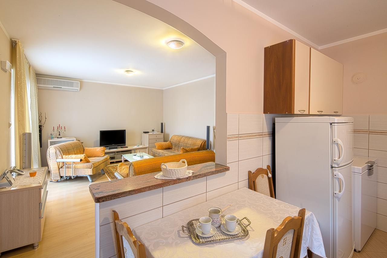 Apartmani Zeljko Vujovic 布德瓦 外观 照片