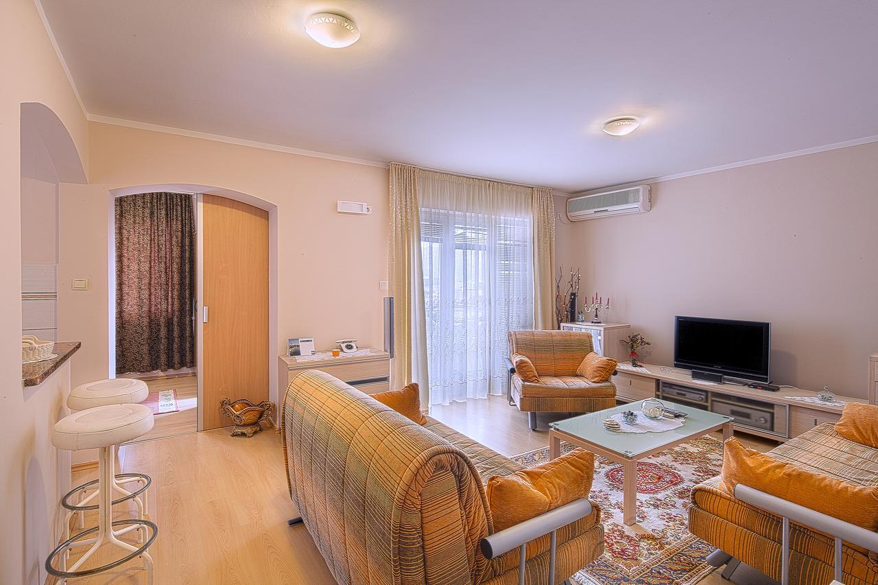 Apartmani Zeljko Vujovic 布德瓦 外观 照片