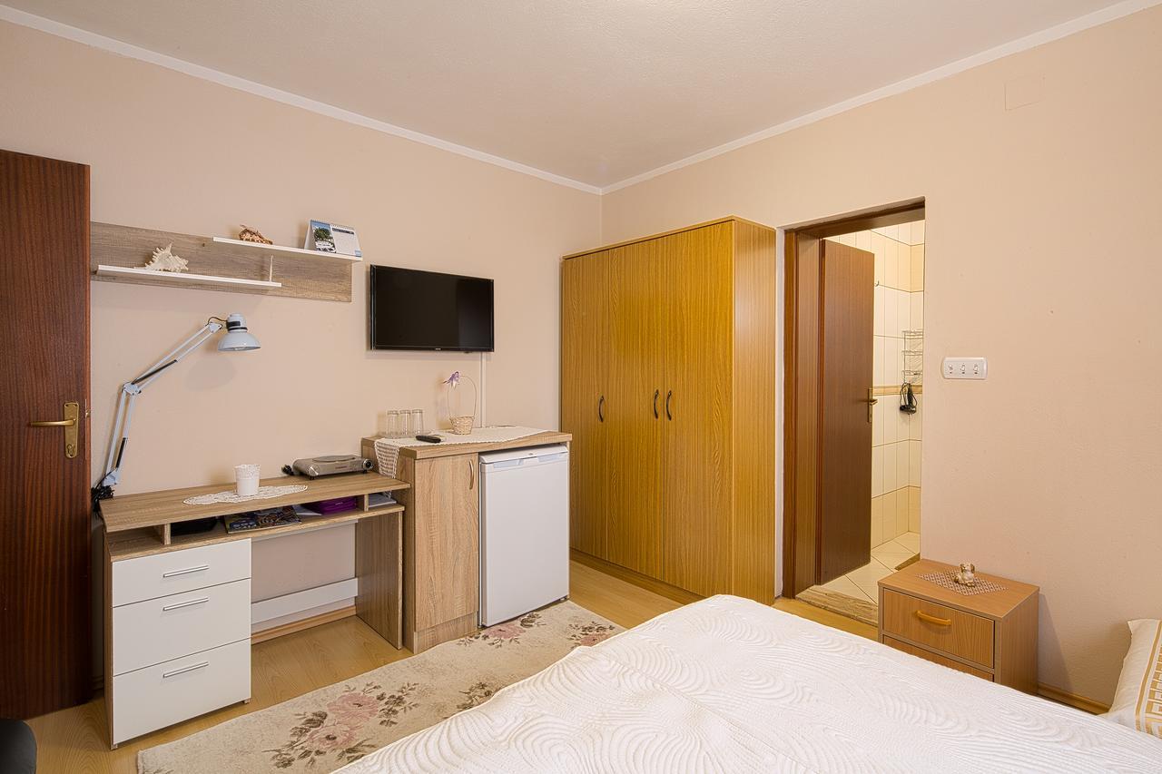 Apartmani Zeljko Vujovic 布德瓦 外观 照片